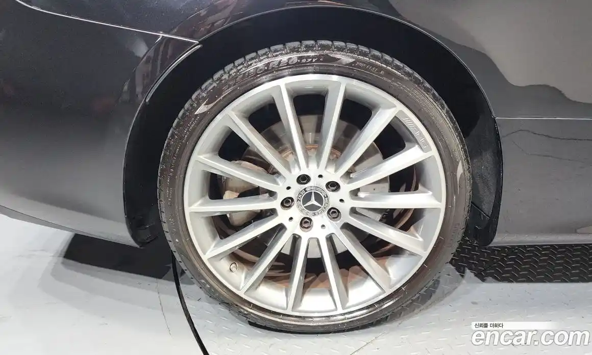 Mercedes-Benz E-Class 2021 3.0 Автомат в Москве № 308645, фото 5