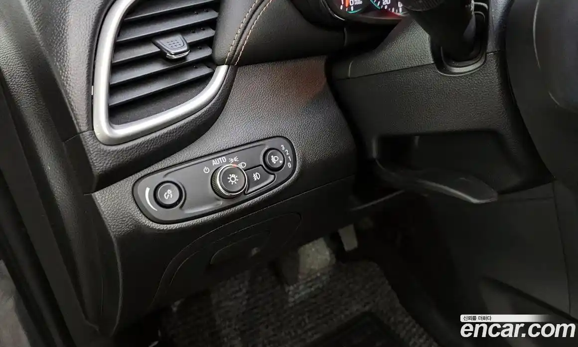 Chevrolet Trax 2018 1.4 Автомат в Москве № 314790, фото 18