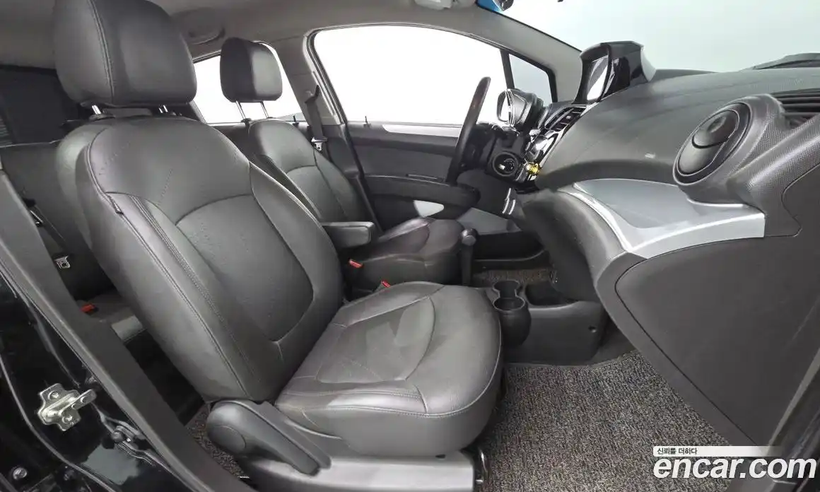 Chevrolet Spark 2014 1.0 Автомат в Москве № 314848, фото 11