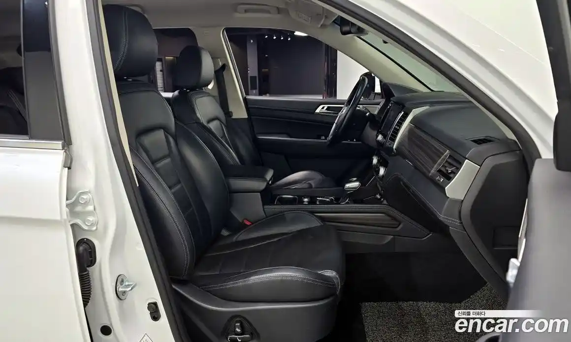 SsangYong Rexton 2019 2.2 Автомат в Москве № 31783, фото 9