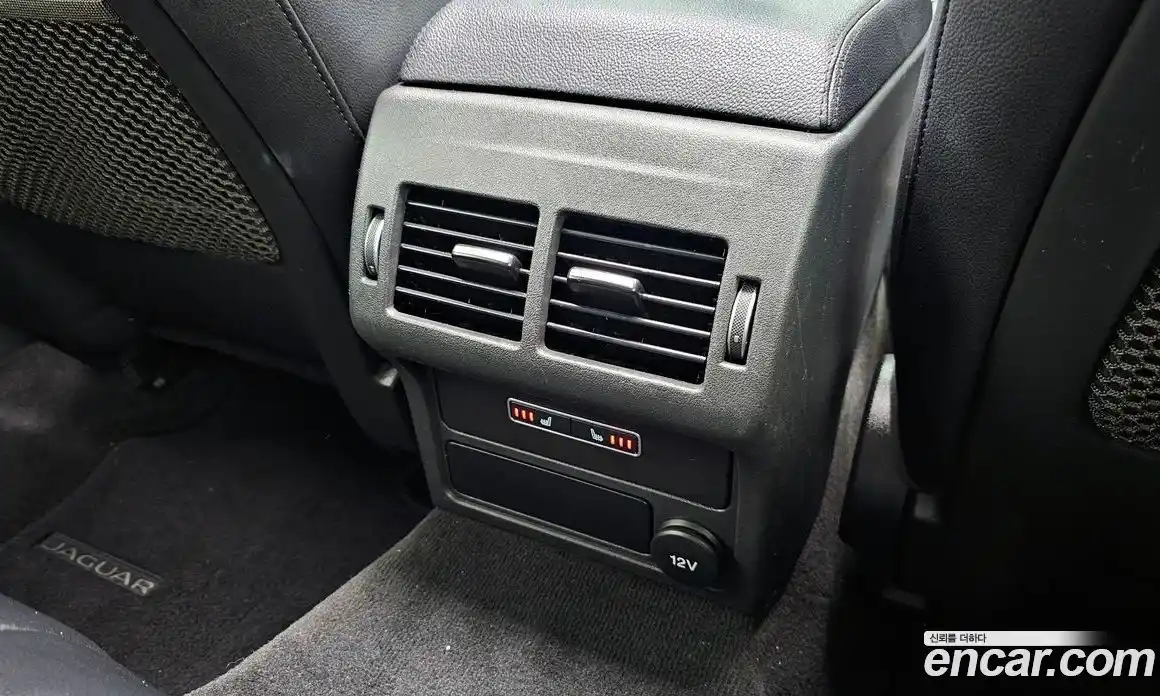 Jaguar XF 2018 2.0 Автомат в Москве № 320213, фото 11