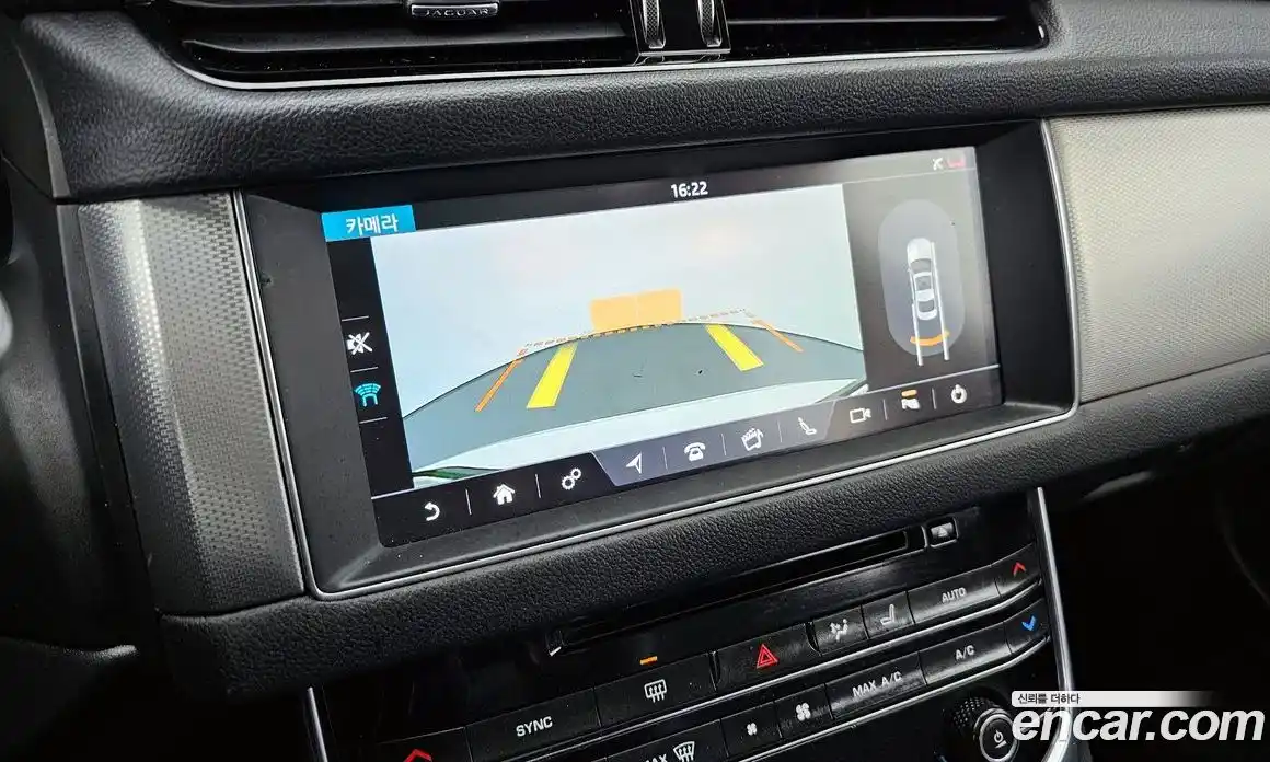 Jaguar XF 2018 2.0 Автомат в Москве № 320213, фото 17