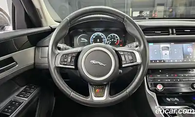 Jaguar XF 2018 2.0 Автомат в Москве № 320213, миниатюра 6