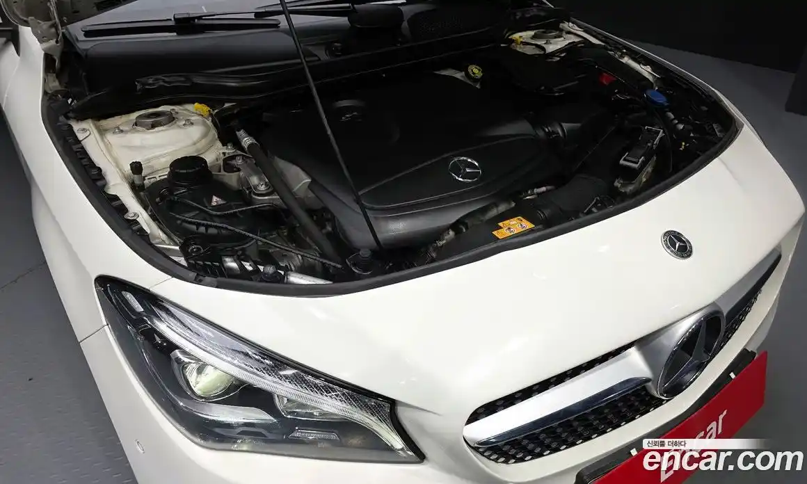 Mercedes-Benz CLA-Class 2018 2.0 Автомат в Москве № 325080, фото 9