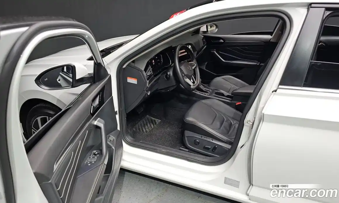 Volkswagen Jetta 2023 1.5 Автомат в Москве № 329727, фото 14