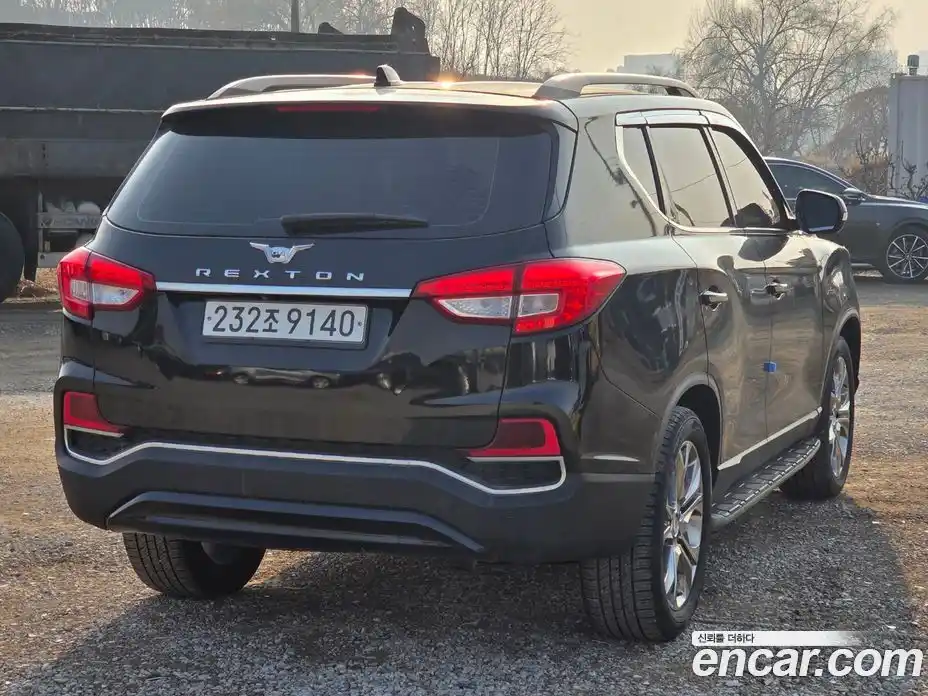 SsangYong Rexton 2018 2.2 Автомат в Москве № 35481, фото 3