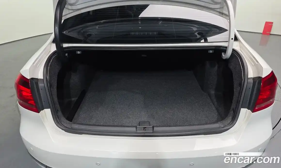 Volkswagen Passat 2012 2.0 Автомат в Москве № 358960, фото 20