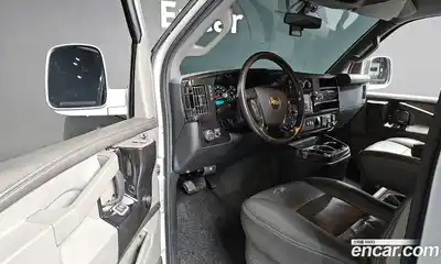 Chevrolet Express Van 2017 6.0 Автомат в Москве № 363505, миниатюра 11