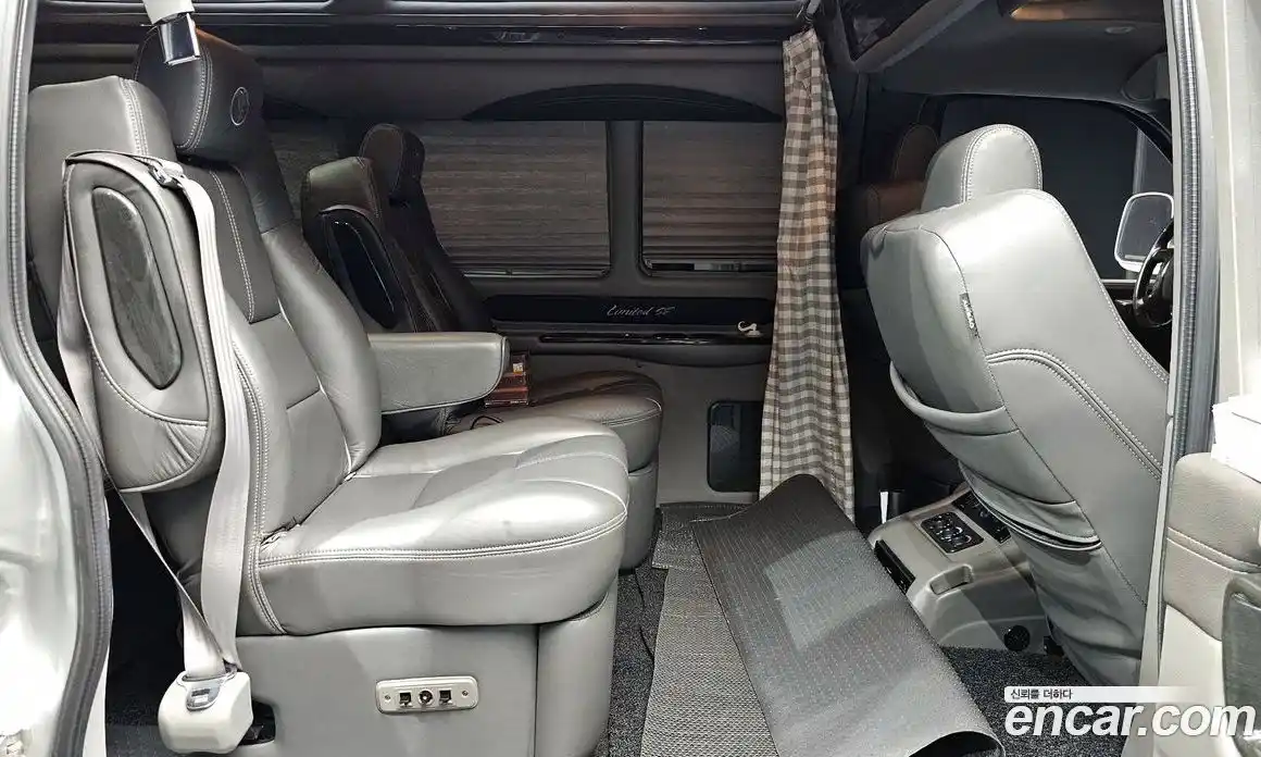 Chevrolet Express Van 2017 6.0 Автомат в Москве № 363505, фото 12