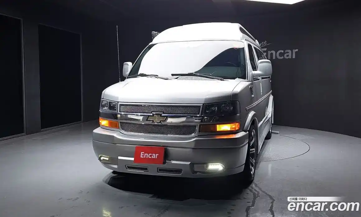 Chevrolet Express Van 2017 6.0 Автомат в Москве № 363505, фото 3