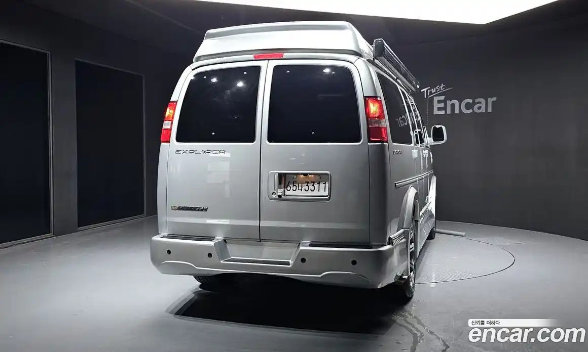 Chevrolet Express Van 2017 6.0 Автомат в Москве № 363505, фото 4