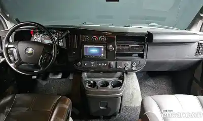 Chevrolet Express Van 2017 6.0 Автомат в Москве № 363505, миниатюра 7