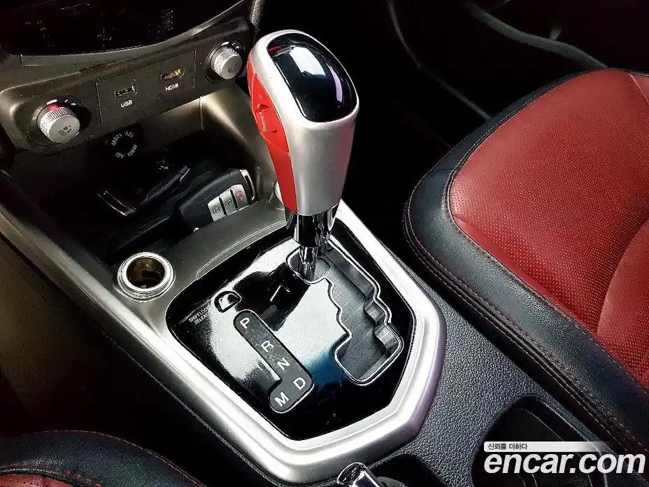 SsangYong TIBOLI 2016 1.6 Автомат в Москве № 36578, фото 13