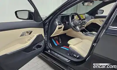 BMW 3-Series 2023 2.0 Автомат в Москве № 366760, миниатюра 10