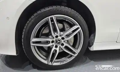 Mercedes-Benz E-Class 2019 1.9 Автомат в Москве № 372173, миниатюра 4