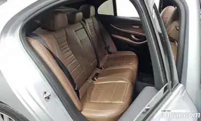 Mercedes-Benz E-Class 2021 2.0 Автомат в Москве № 372584, миниатюра 12