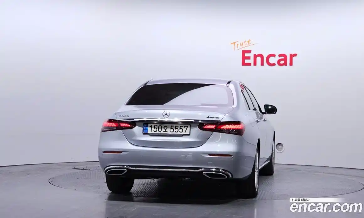 Mercedes-Benz E-Class 2021 2.0 Автомат в Москве № 372584, фото 4