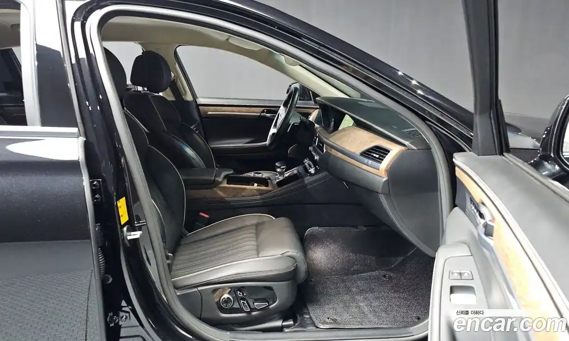 Genesis G90 2021 5.0 Автомат в Москве № 386690, фото 11