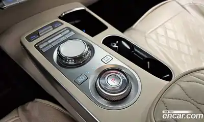 Genesis GV70 2022 2.5 Автомат в Москве № 405020, миниатюра 9