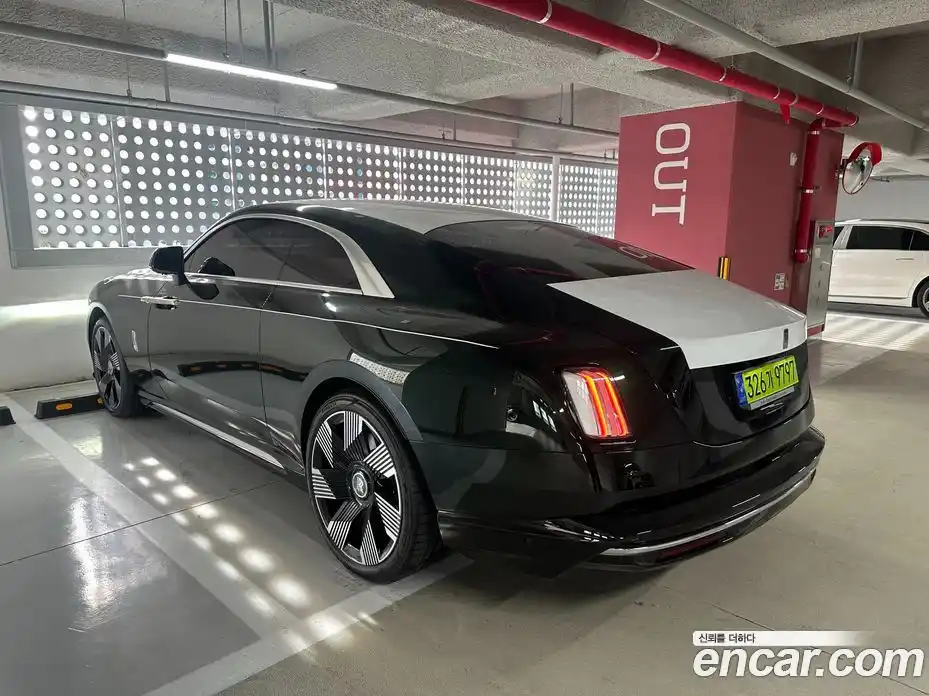 Rolls-Royce Spectre 2024 0.3 Автомат в Москве № 407301, фото 4