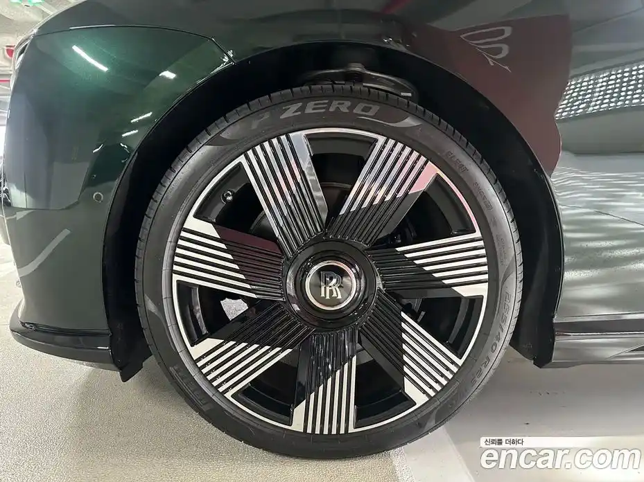 Rolls-Royce Spectre 2024 0.3 Автомат в Москве № 407301, фото 6