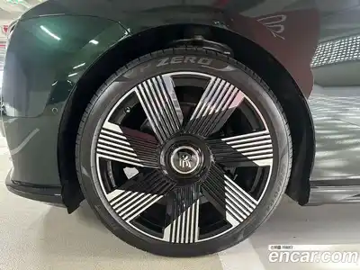 Rolls-Royce Spectre 2024 0.3 Автомат в Москве № 407301, миниатюра 6