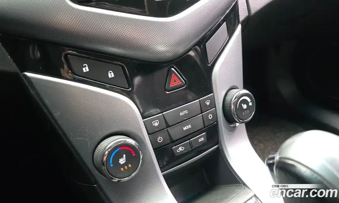 Chevrolet Cruze 2011 1.8 Автомат в Москве № 41524, фото 13