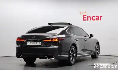 Lexus LS 2022 3.4 Автомат в Москве № 423992, миниатюра 2