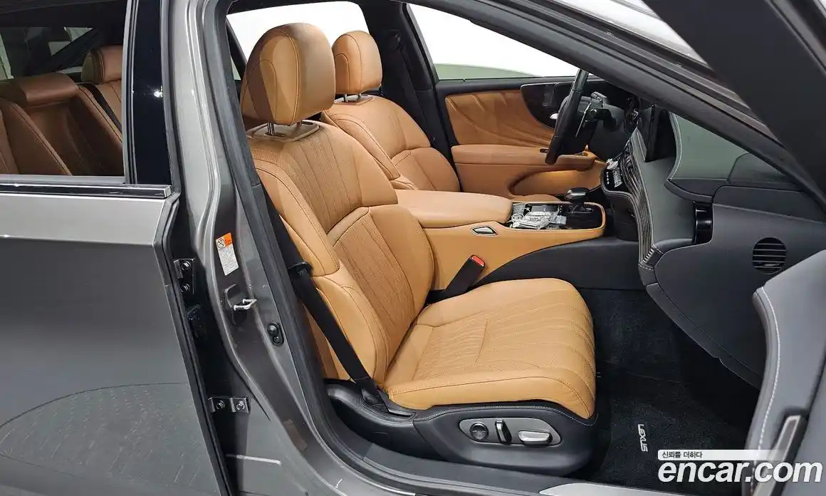 Lexus LS 2022 3.4 Автомат в Москве № 423992, фото 10