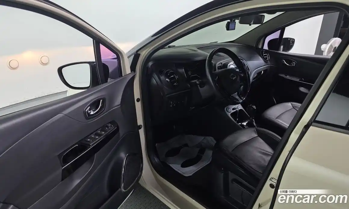 Renault QM3 2016 1.5 Автомат в Москве № 424072, фото 11