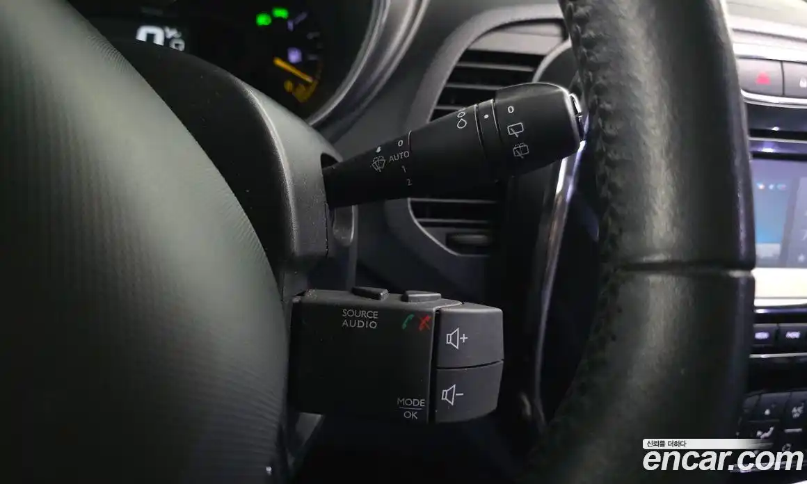 Renault QM3 2016 1.5 Автомат в Москве № 424072, фото 18