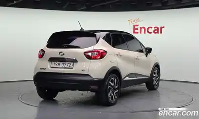 Renault QM3 2016 1.5 Автомат в Москве № 424072, миниатюра 2