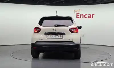 Renault QM3 2016 1.5 Автомат в Москве № 424072, миниатюра 4