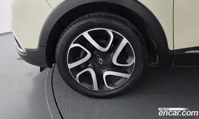 Renault QM3 2016 1.5 Автомат в Москве № 424072, миниатюра 5