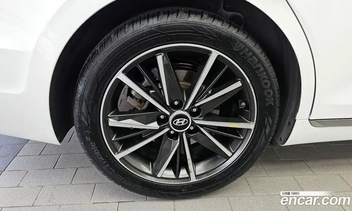 Hyundai Grandeur 2022 2.5 Автомат в Москве № 42850, фото 17