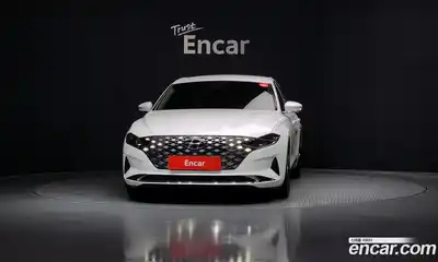 Hyundai Grandeur 2022 2.5 Автомат в Москве № 42850, миниатюра 2