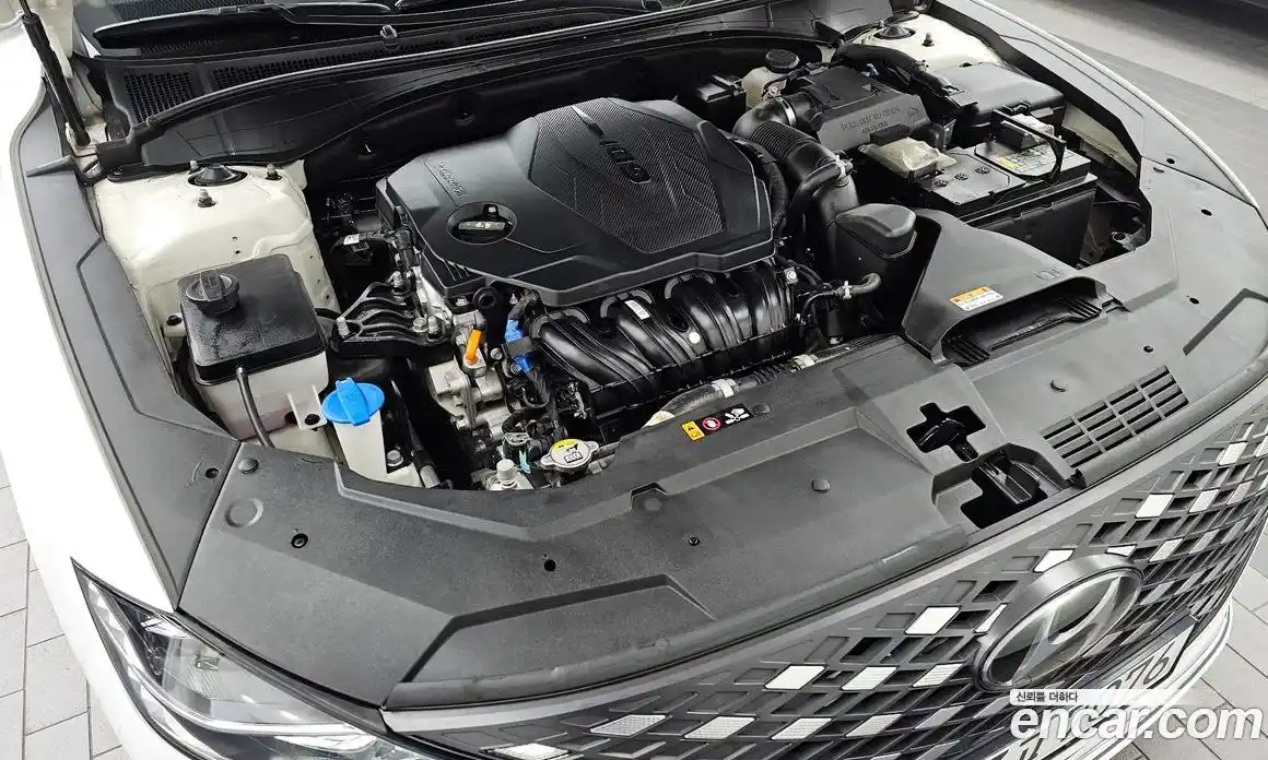 Hyundai Grandeur 2022 2.5 Автомат в Москве № 42850, фото 3