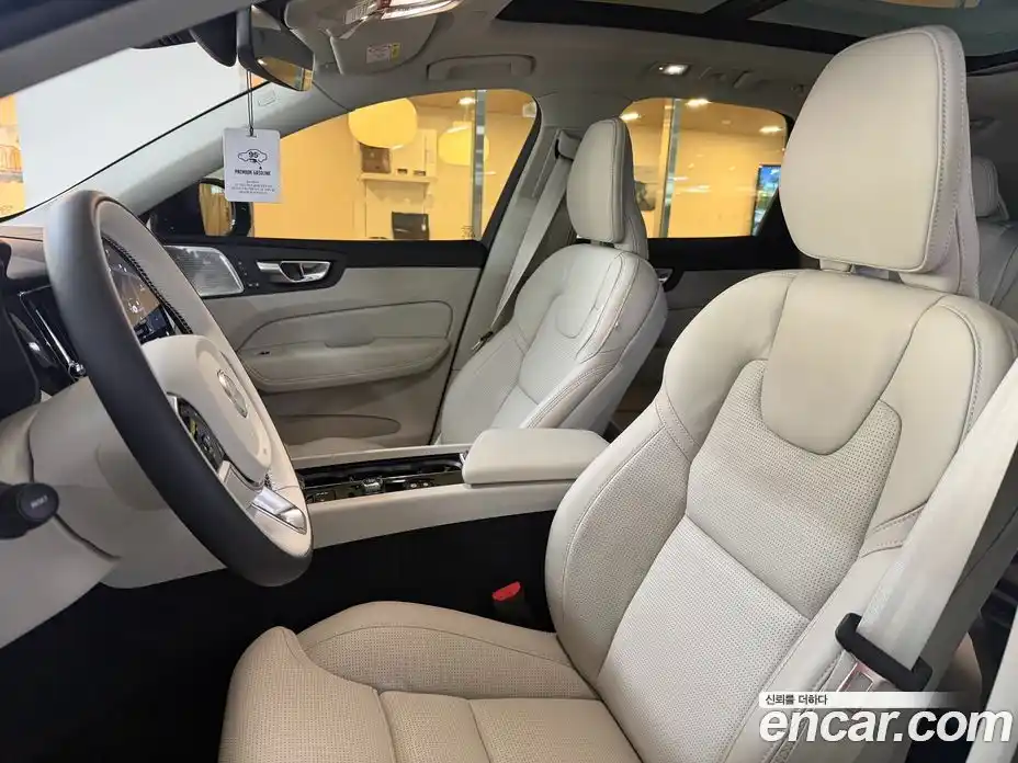 Volvo XC60 2026 2.0 Автомат в Москве № 430222, фото 10