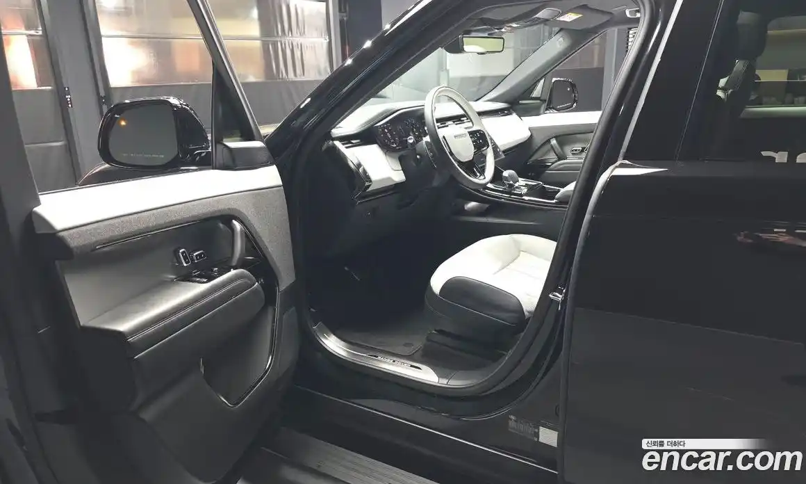 Land Rover Range-Rover Sport 2025 3.0 Автомат в Москве № 431131, фото 10