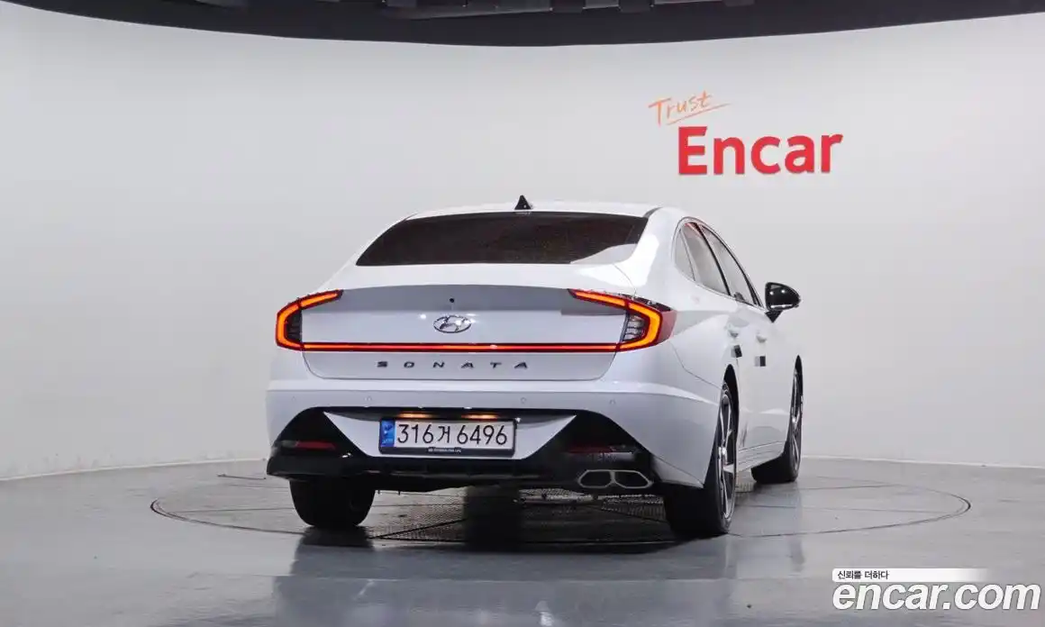 Hyundai Sonata 2022 1.6 Автомат в Москве № 43223, фото 4