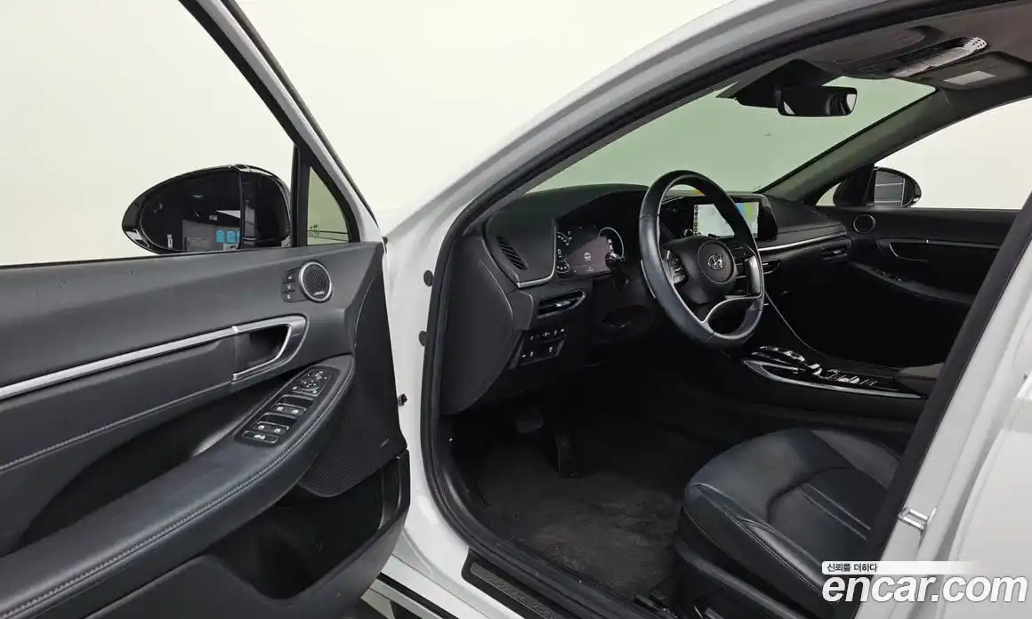 Hyundai Sonata 2022 1.6 Автомат в Москве № 43223, фото 10