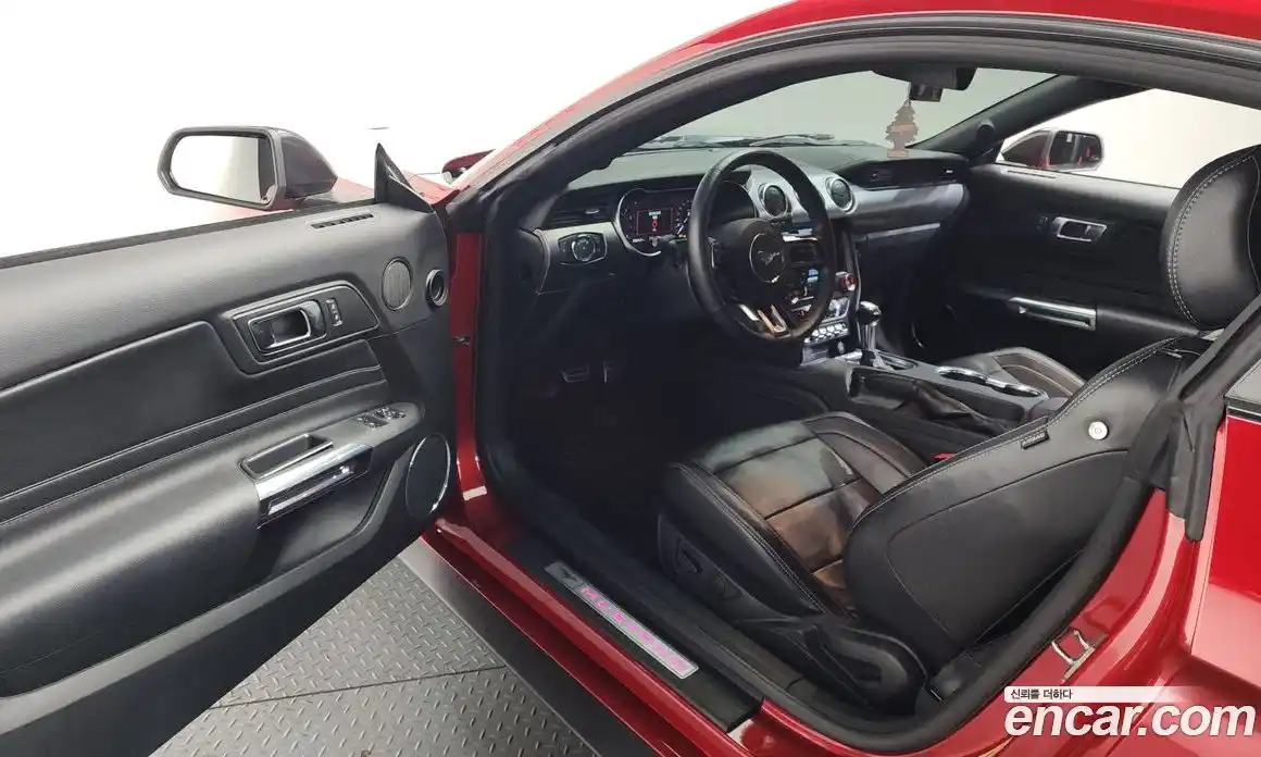 Ford Mustang 2020 2.3 Автомат в Москве № 432984, фото 10