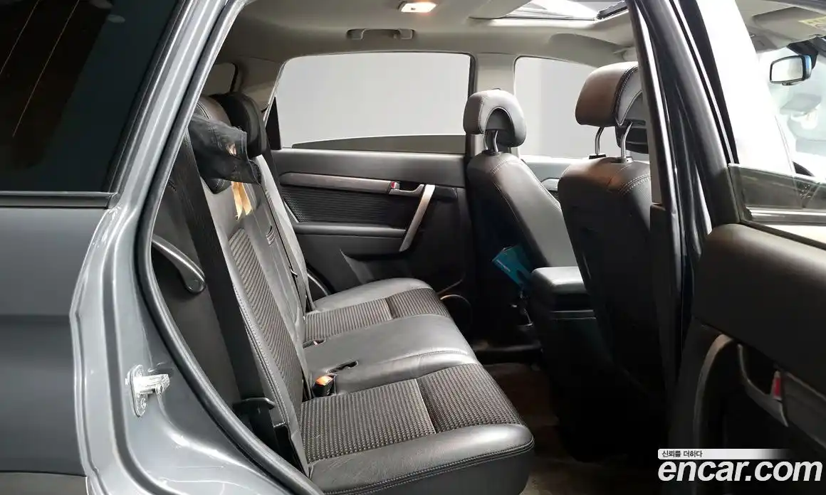 Chevrolet Captiva 2011 2.2 Автомат в Москве № 455193, фото 12