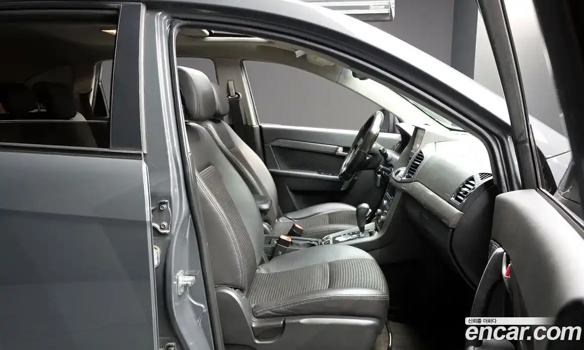 Chevrolet Captiva 2011 2.2 Автомат в Москве № 455193, фото 10