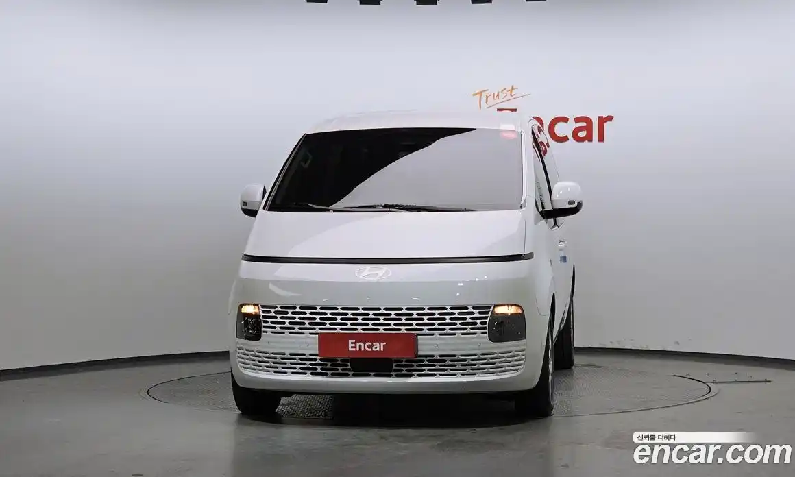 Hyundai Staria 2025 2.2 Автомат в Москве № 456652, фото 3