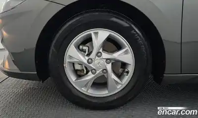 Hyundai Avante 2021 1.6 Автомат в Москве № 458632, миниатюра 5