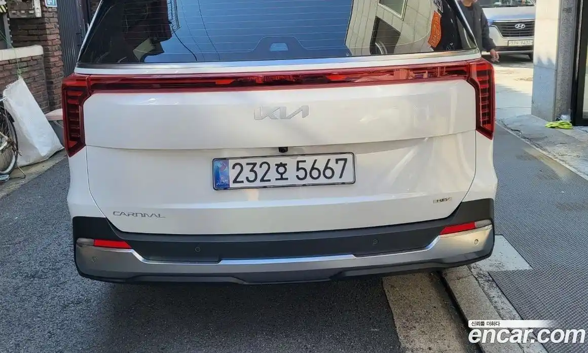 Kia Canival 2026 1.6 Автомат в Москве № 459788, фото 3