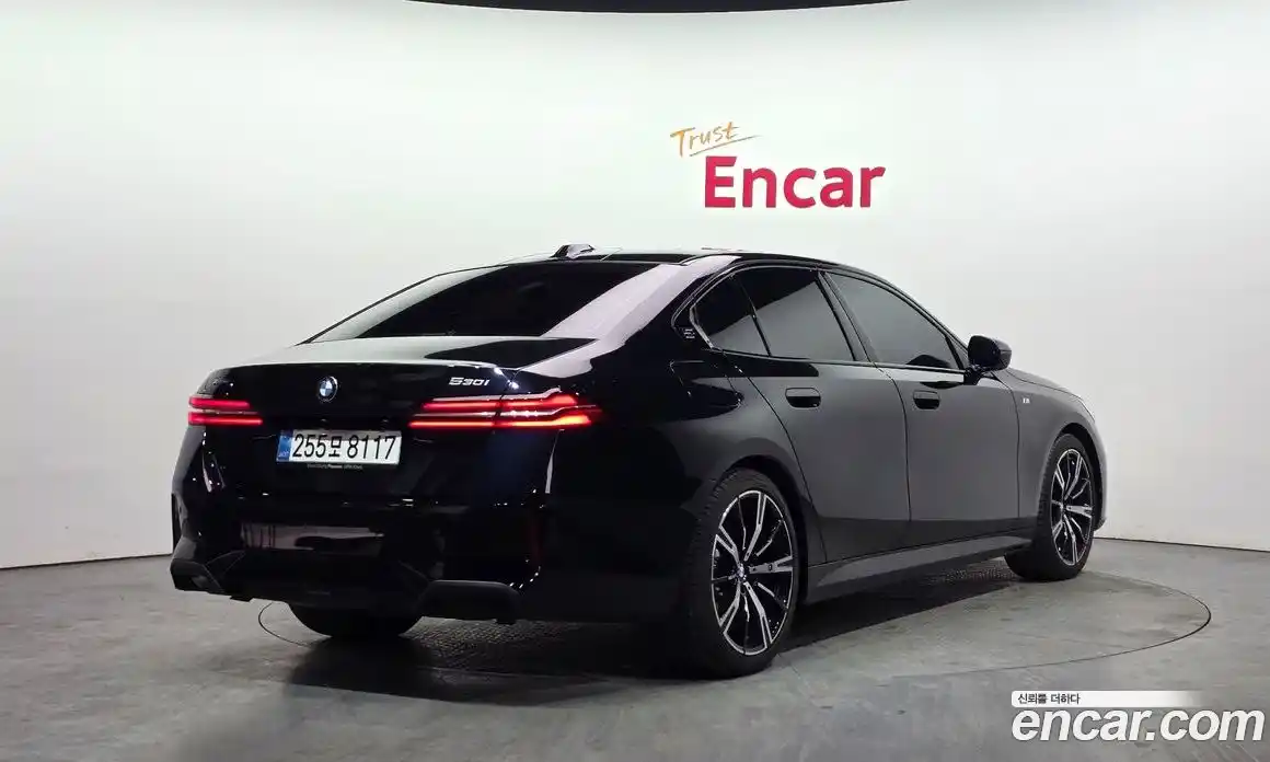 BMW 5-Series 2025 2.0 Автомат в Москве № 463548, фото 1