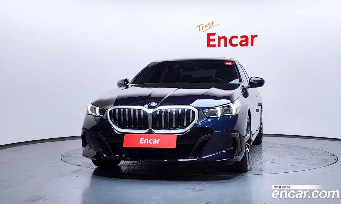 BMW 5-Series 2025 2.0 Автомат в Москве № 463717, фото 3