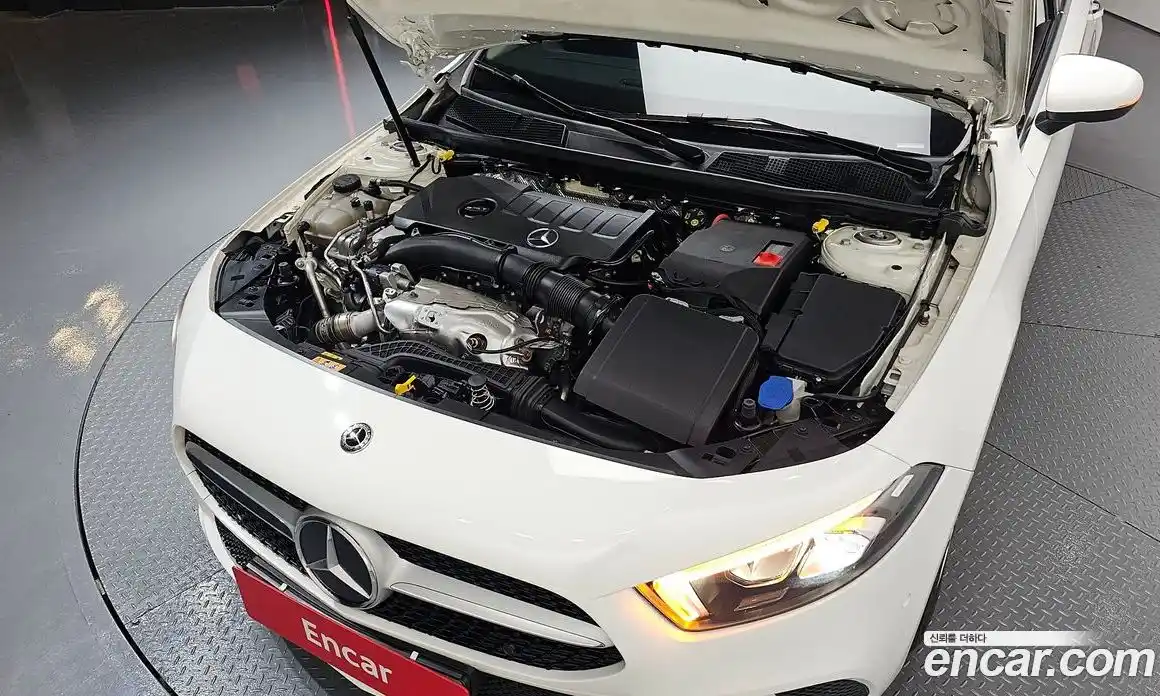 Mercedes-Benz A-Class 2020 2.0 Автомат в Москве № 466237, фото 6